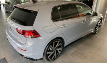 Volkswagen Golf 8 R-Line pieno