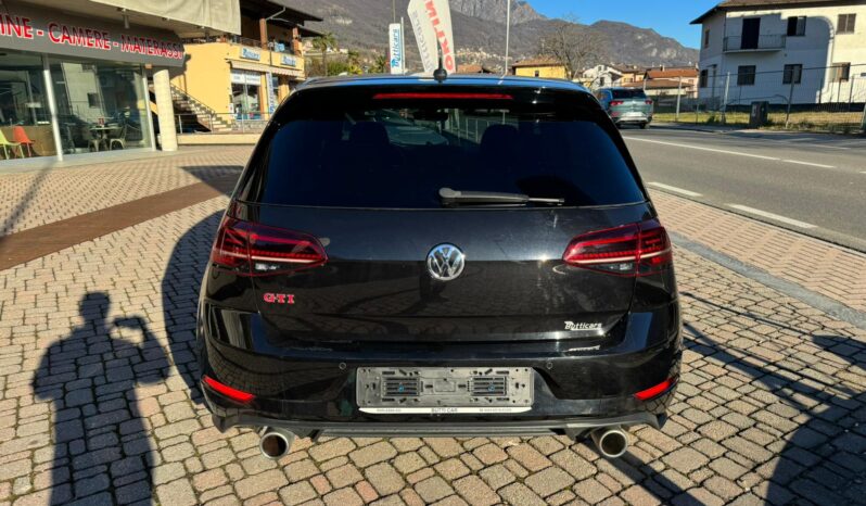 VOLKSWAGEN GOLF GTI pieno